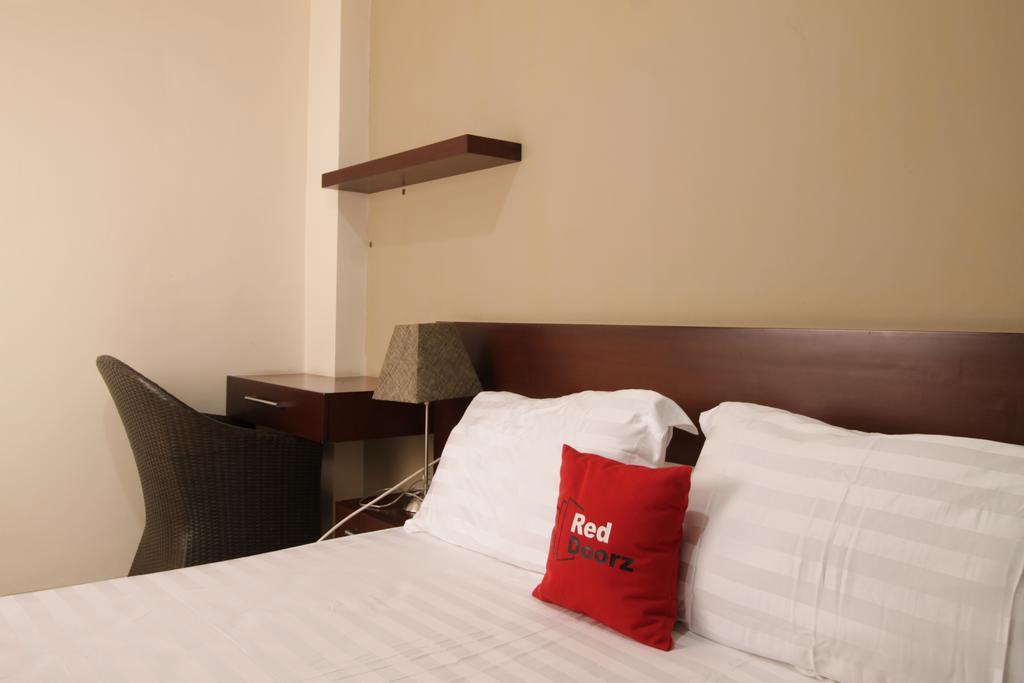 Reddoorz Plus Near Ambassador Mall Yakarta Exterior foto
